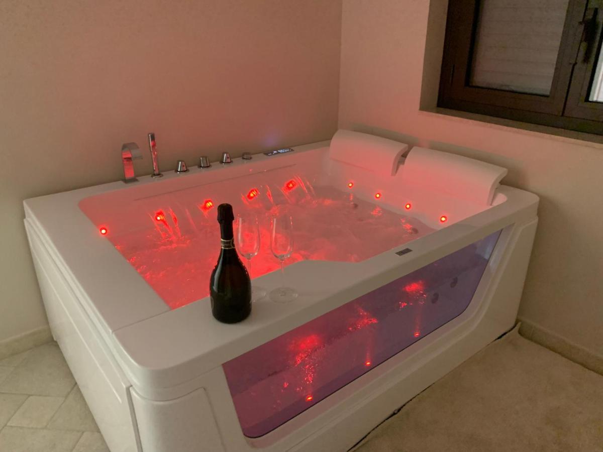 Athena Rooms With Private Spa Pachino Zewnętrze zdjęcie